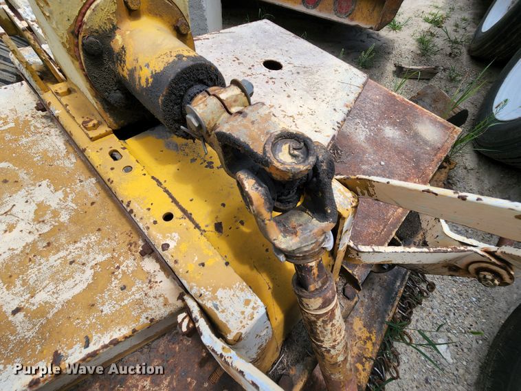 image for item MK9066 Finish mower