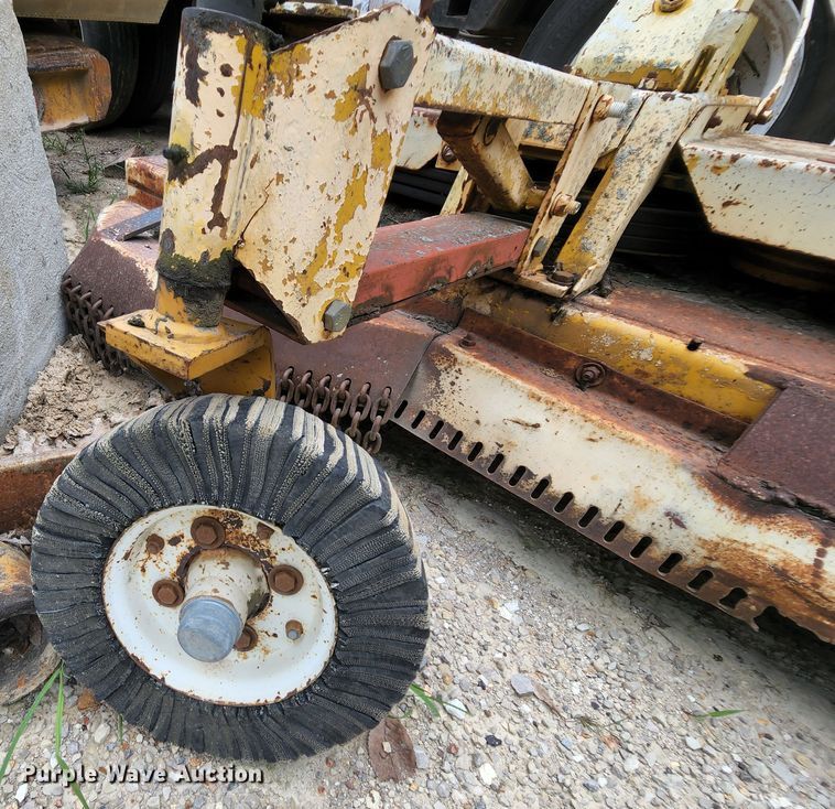 image for item MK9066 Finish mower