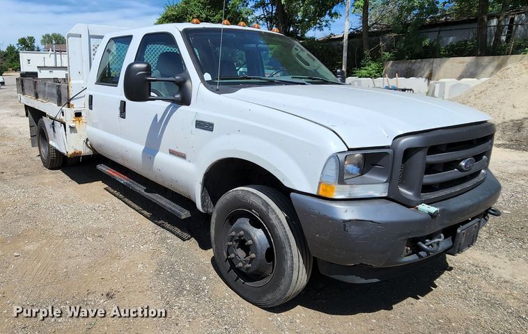 image for item MK9135 2004 Ford F450 Super Duty XL  flatbed truck