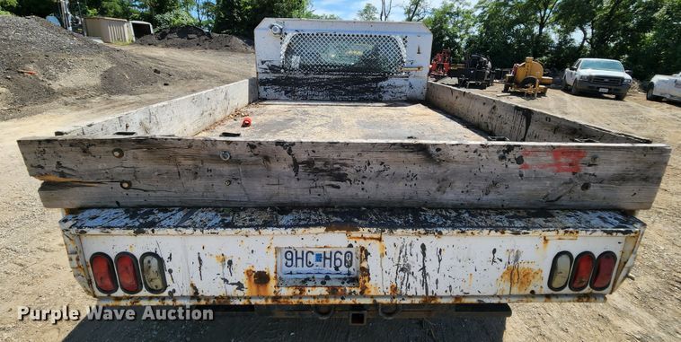 image for item MK9135 2004 Ford F450 Super Duty XL  flatbed truck