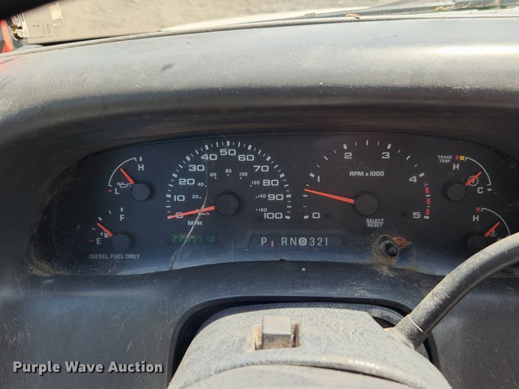 image for item MK9135 2004 Ford F450 Super Duty XL  flatbed truck