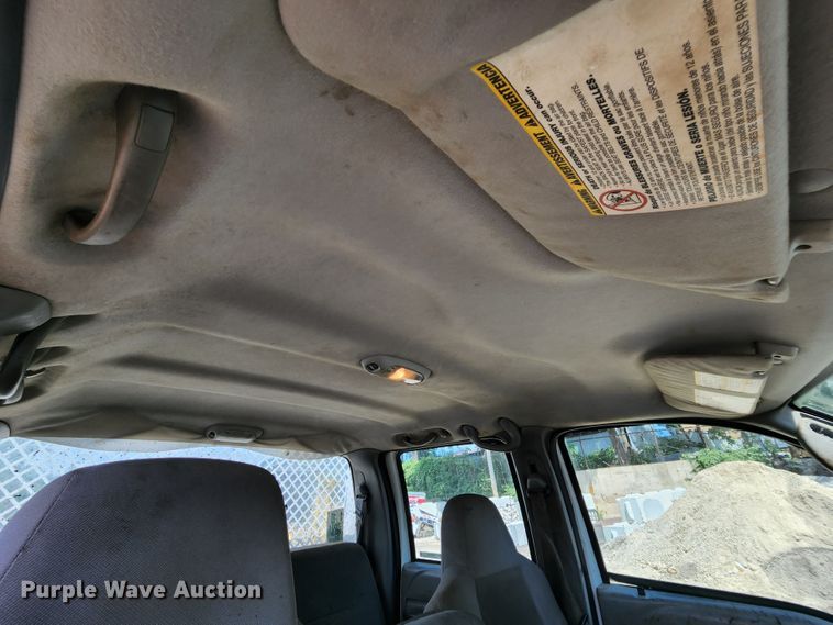 image for item MK9135 2004 Ford F450 Super Duty XL  flatbed truck