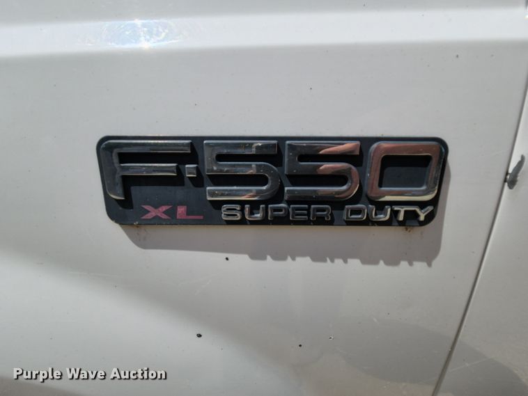 image for item MK9136 2003 Ford F550 XL Super Duty  Crew Cab flatbed truck