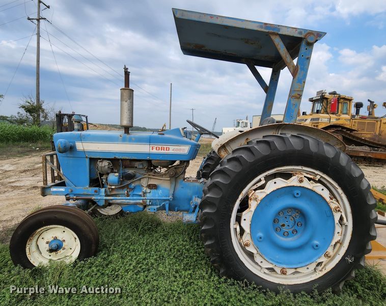 image for item MK9151 Ford 4000  tractor