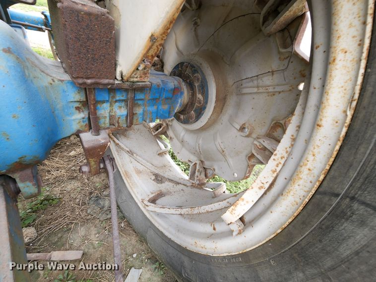 image for item MK9151 Ford 4000  tractor