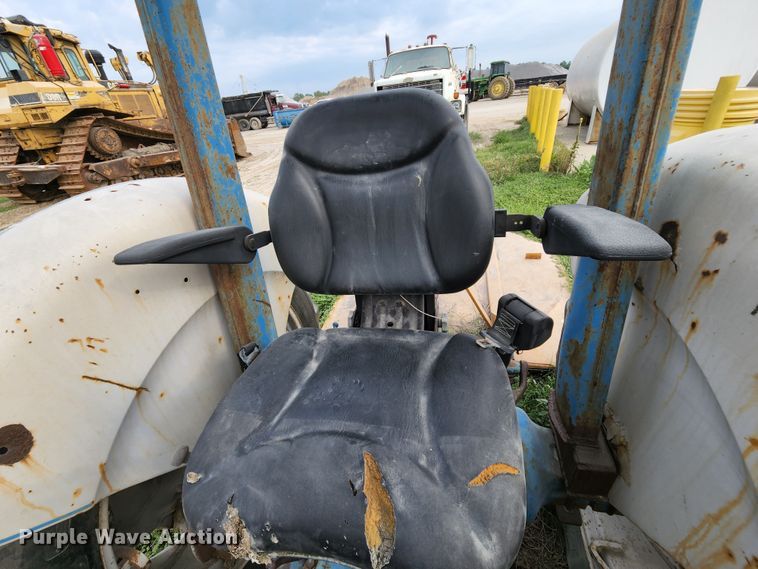 image for item MK9151 Ford 4000  tractor