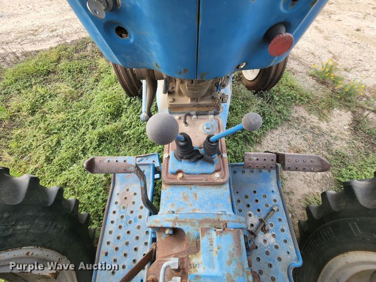 image for item MK9151 Ford 4000  tractor