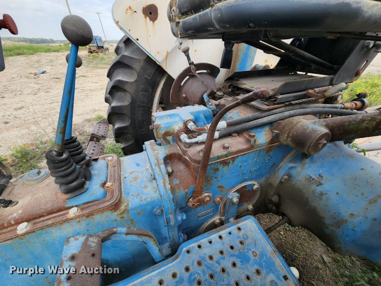 image for item MK9151 Ford 4000  tractor