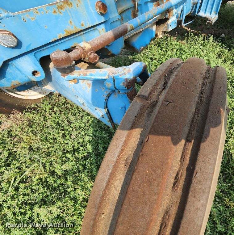 image for item MK9151 Ford 4000  tractor