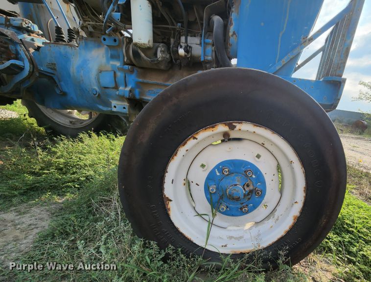 image for item MK9151 Ford 4000  tractor