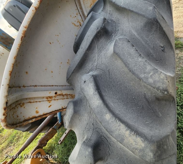 image for item MK9151 Ford 4000  tractor