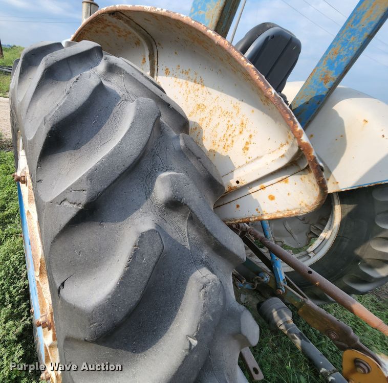 image for item MK9151 Ford 4000  tractor