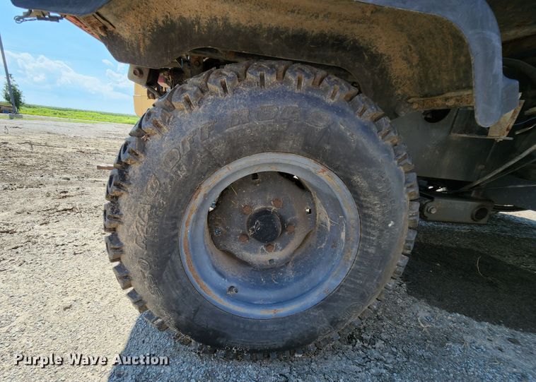 image for item MK9172 Kubota RTV 900  utility vehicle