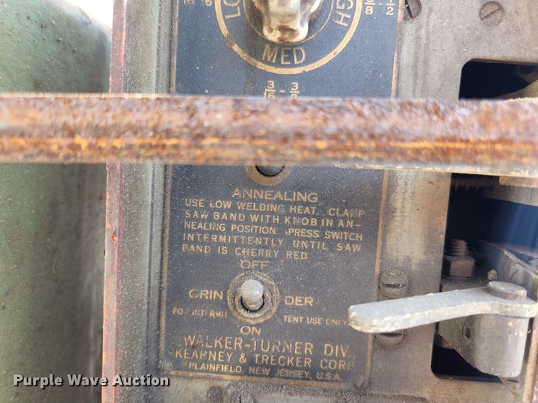 image for item MK9218 Walker Turner 3331  band saw