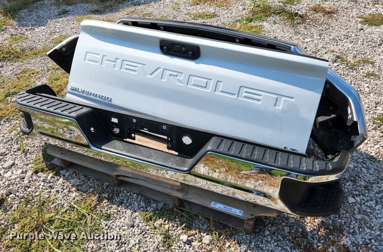 image for item MK9226 2020 Chevrolet Silverado  parts