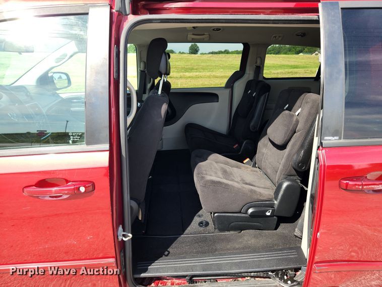 image for item MK9234 2014 Dodge Grand Caravan  van