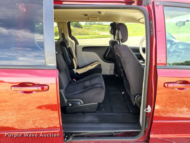 image for item MK9234 2014 Dodge Grand Caravan  van