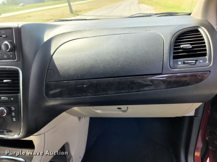 image for item MK9234 2014 Dodge Grand Caravan  van