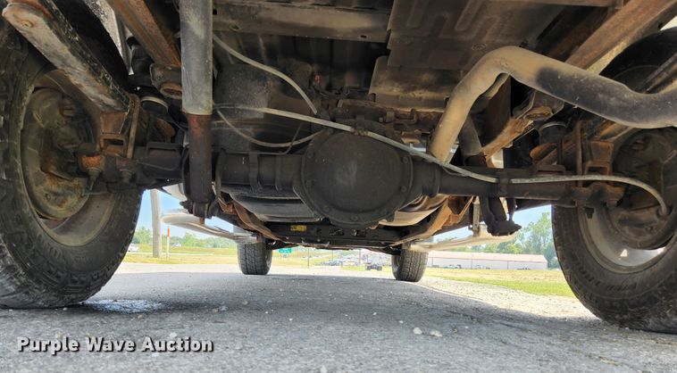 image for item MK9240 2005 Chevrolet Silverado 1500  Ext. Cab pickup truck