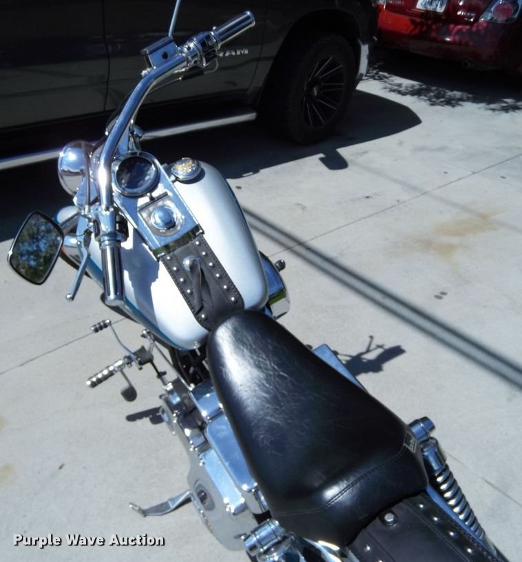 image for item MR9541 1994 Harley Davidson FXDWG  motorcycle