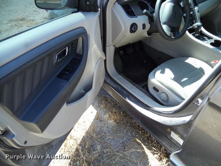 image for item MR9542 2011 Ford Taurus