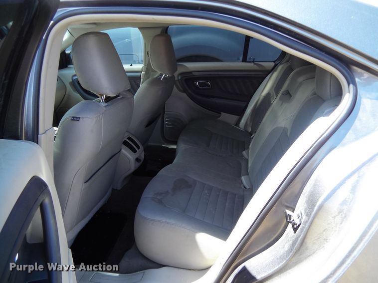 image for item MR9542 2011 Ford Taurus