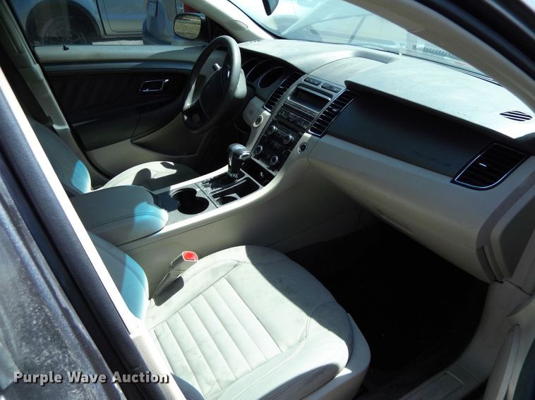 image for item MR9542 2011 Ford Taurus