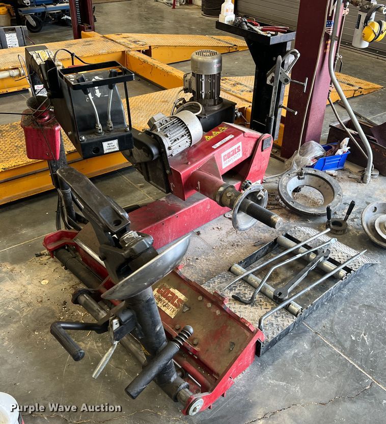 image for item MR9797 Coats CHD-4730  tire machine