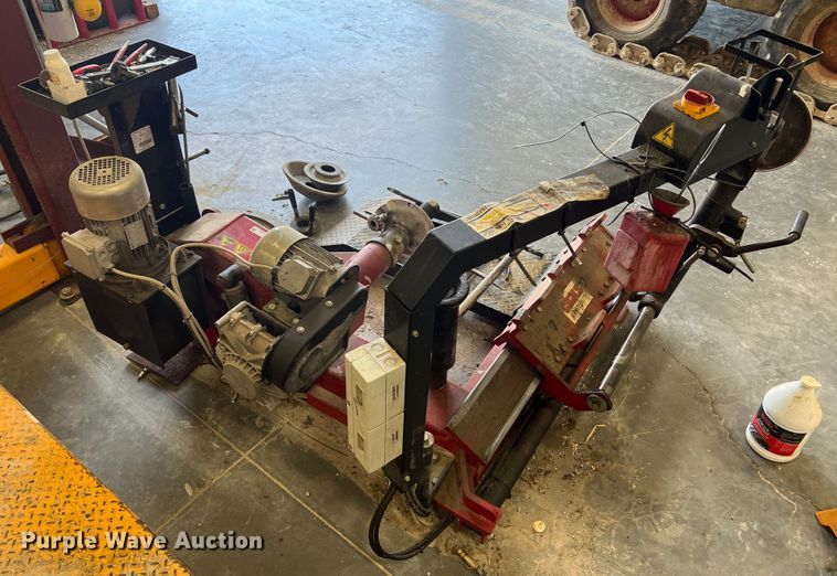 image for item MR9797 Coats CHD-4730  tire machine