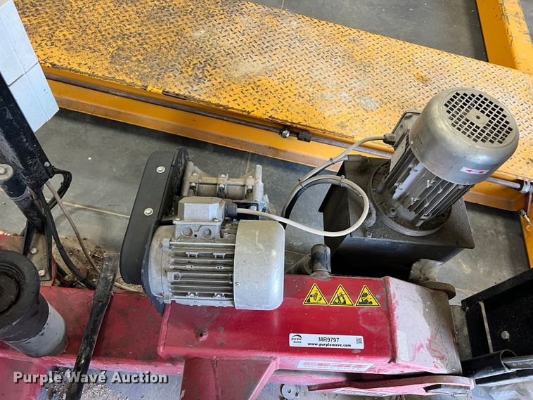 image for item MR9797 Coats CHD-4730  tire machine