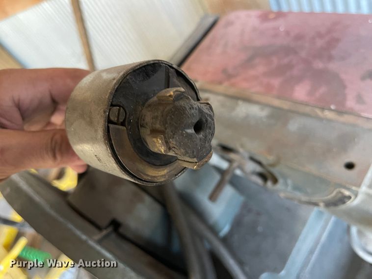 image for item MU9076 Tools