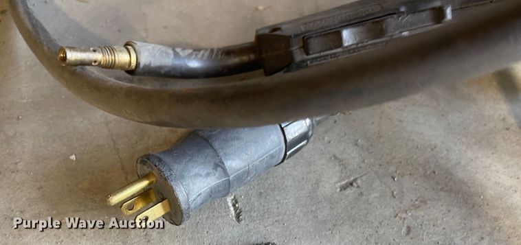 image for item MU9076 Tools