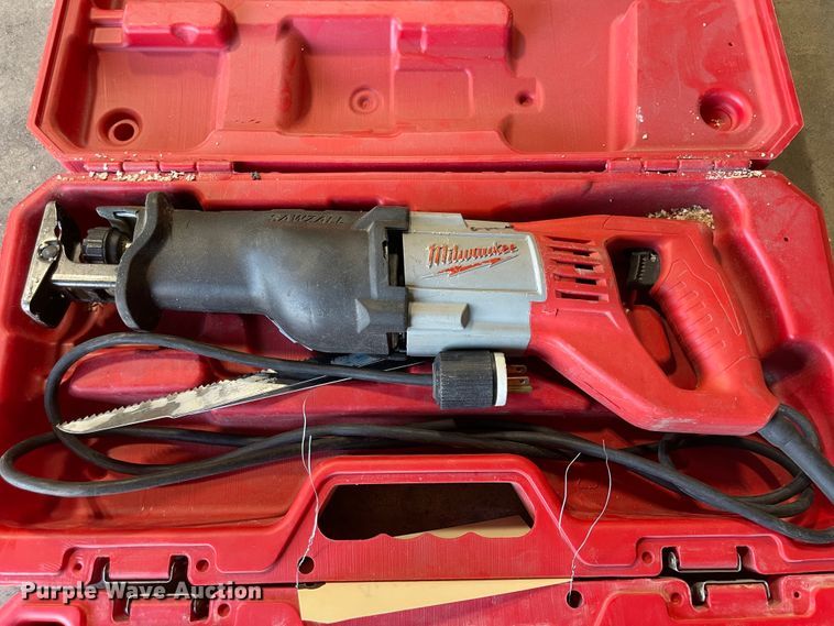 image for item MU9077 (2) Milwaukee reciprocating saws