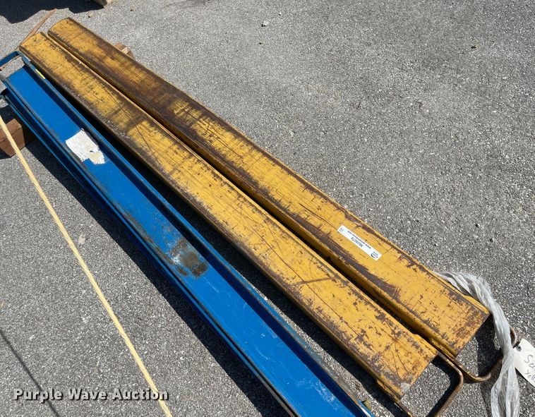 image for item MU9078 Forklift fork extensions