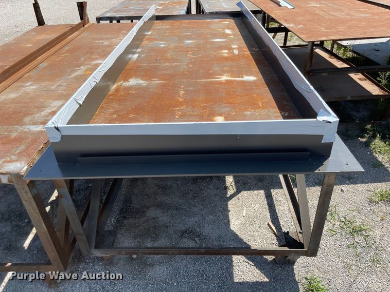 image for item MU9083 (3) steel tables