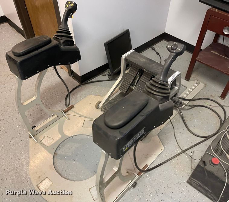 image for item MU9099 Motor grader training simulator