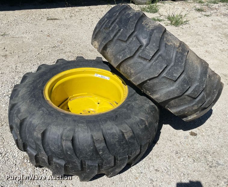 image for item MU9112 Tractor tires and wheels