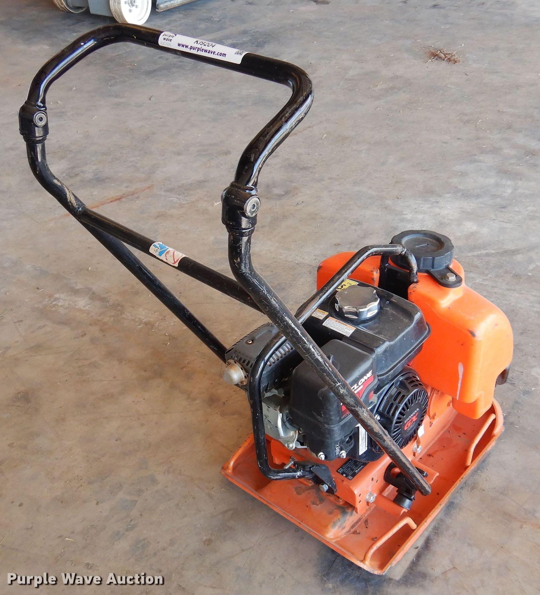 Multiquip MVC82VH plate compactor in Carrier, OK Item KI9204 sold Purple Wave