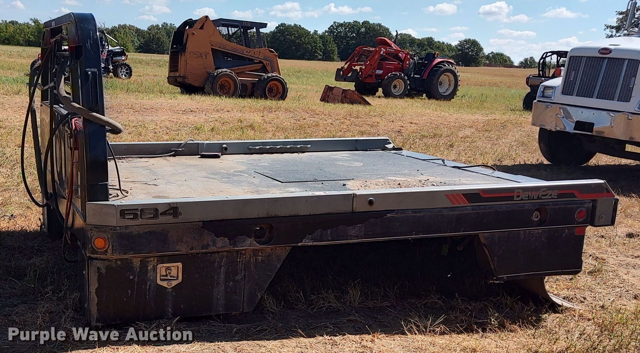2021 DewEze 684 bale bed in Seminole, OK Item LK9100 sold Purple Wave