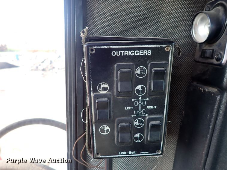 image for item DF5077 2000 Link Belt RTC 8070  crane