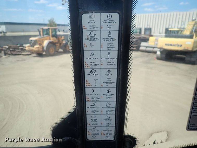 image for item DF8337 2005 John Deere 644J  wheel loader