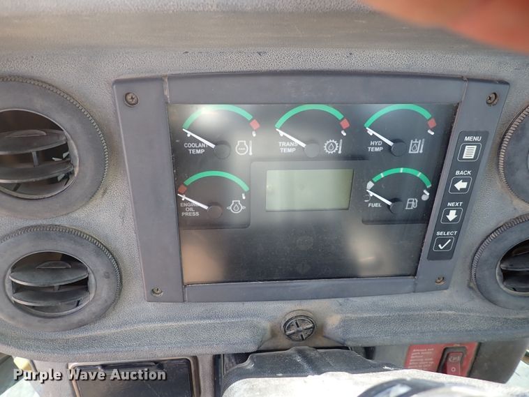 image for item DF8337 2005 John Deere 644J  wheel loader