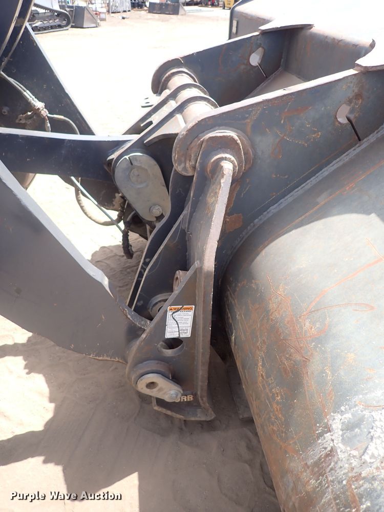 image for item DF8337 2005 John Deere 644J  wheel loader