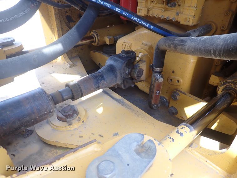 image for item DF8337 2005 John Deere 644J  wheel loader