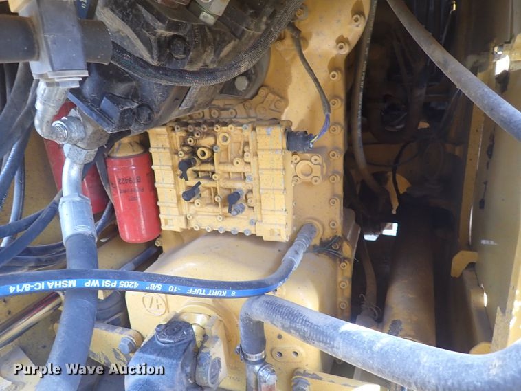 image for item DF8337 2005 John Deere 644J  wheel loader