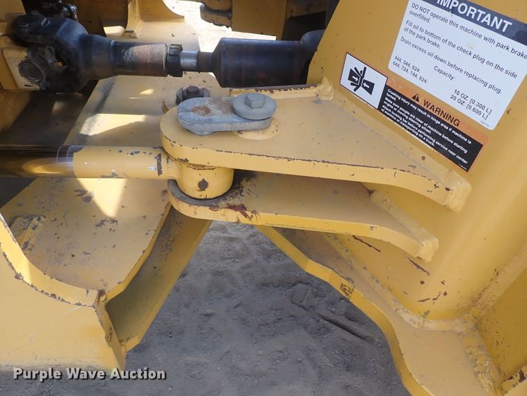 image for item DF8337 2005 John Deere 644J  wheel loader