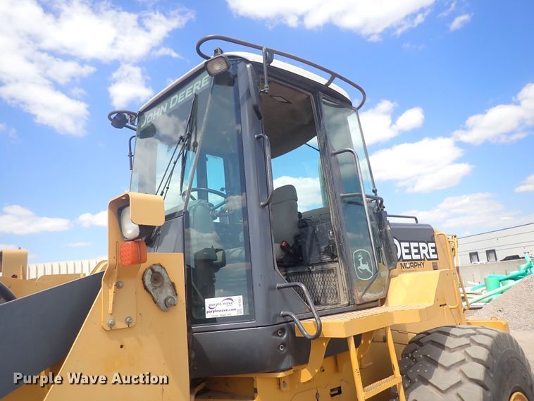 image for item DF8337 2005 John Deere 644J  wheel loader