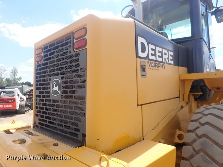 image for item DF8337 2005 John Deere 644J  wheel loader