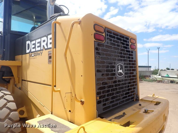 image for item DF8337 2005 John Deere 644J  wheel loader