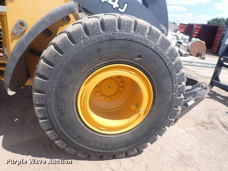 image for item DF8337 2005 John Deere 644J  wheel loader